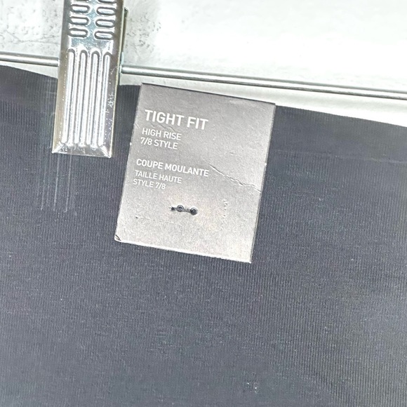 Adidas High Rise Tight Fit Leggings 7/8 length - Picture 4 of 6